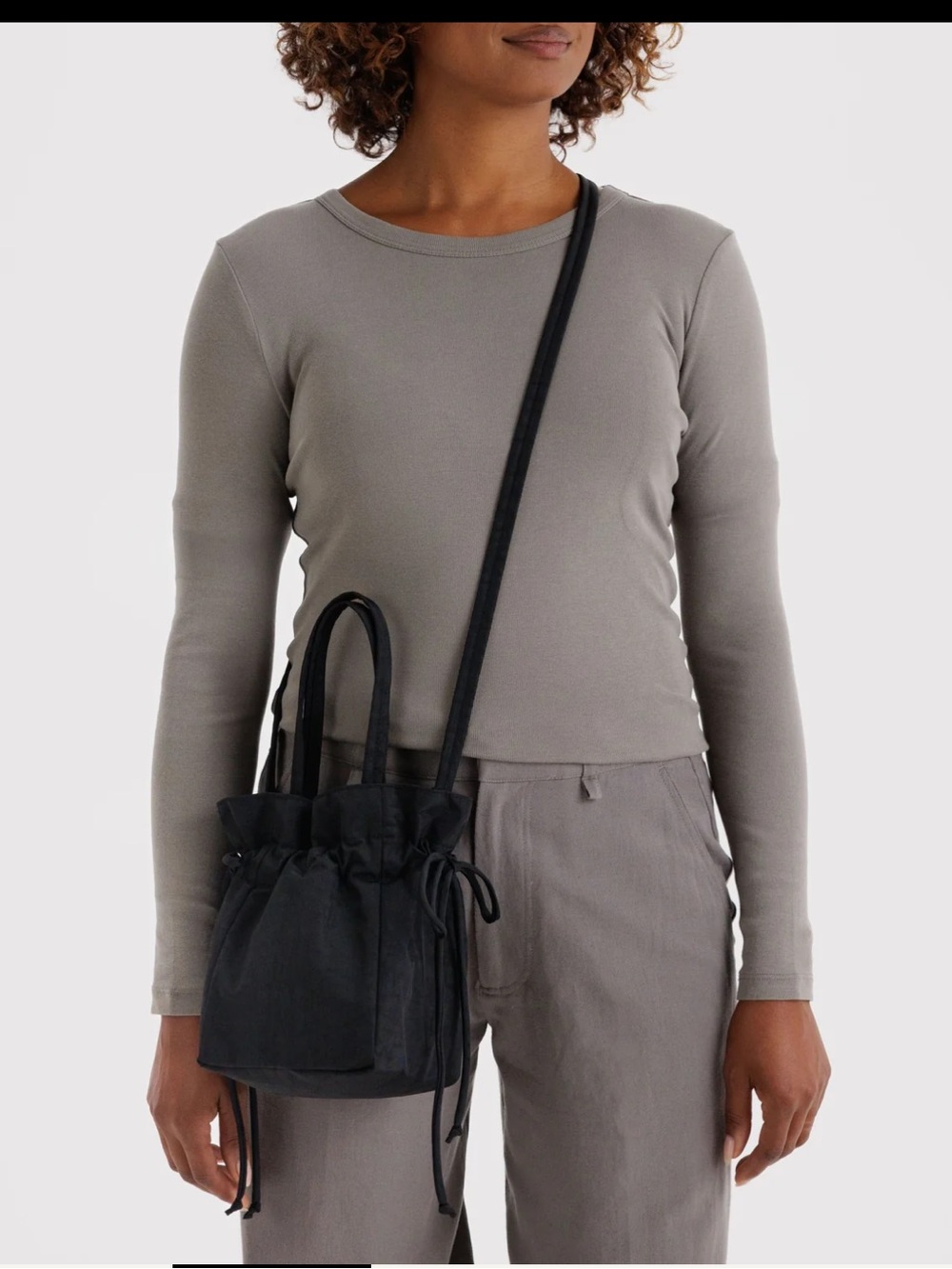 BAGGU Nylon Drawstring Bag Black Crossbody NWT - Picture 9 of 15